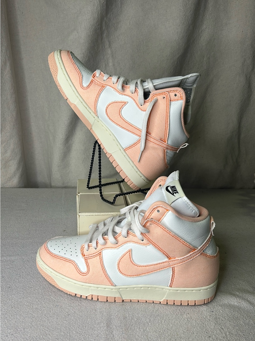 Nike Women’s High-Top Dunk 1985 Arctic Orange Denim.